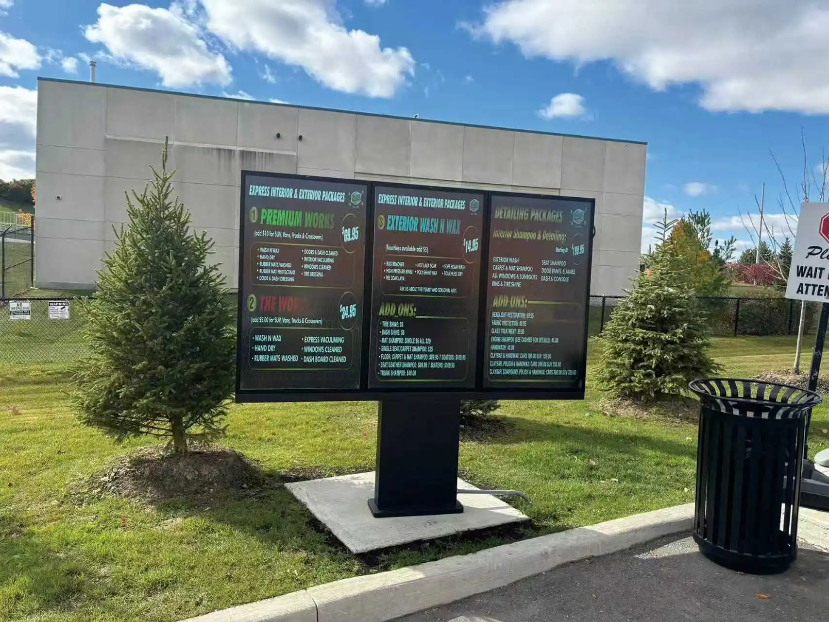 IP 66 digital signage 